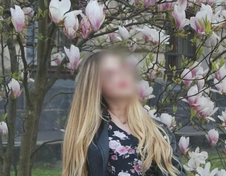 Emanuela, 25 anni